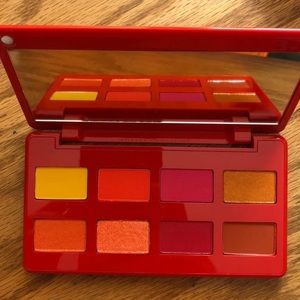 Artist Couture Caliente Palette